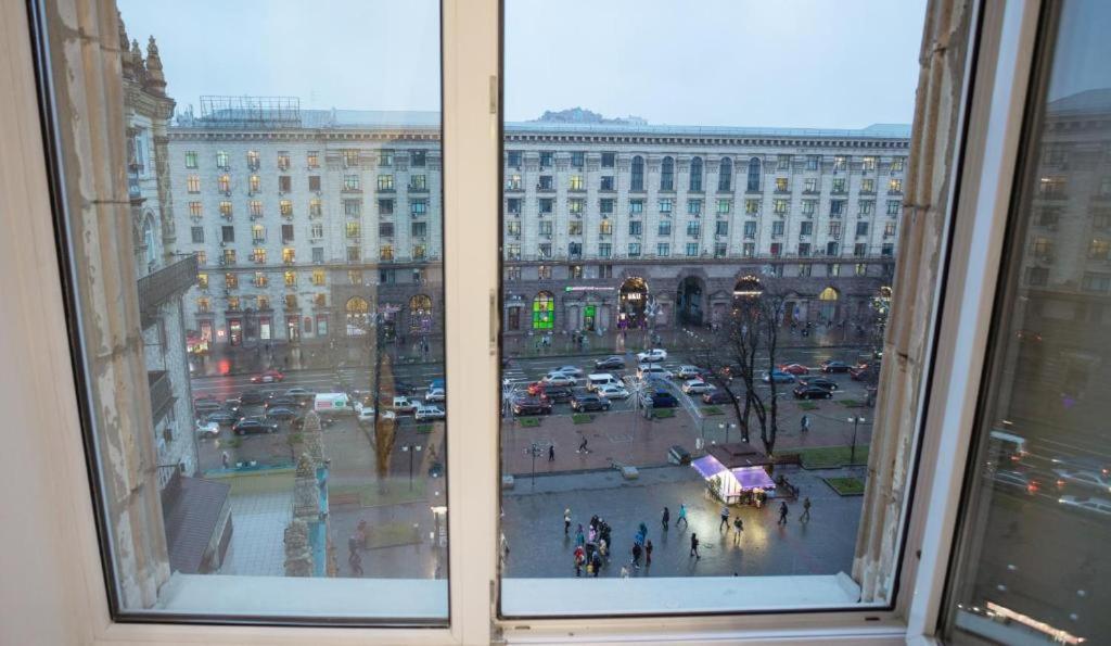 Khreshchatyk Apart Hotel 911 Kyiv Exterior photo