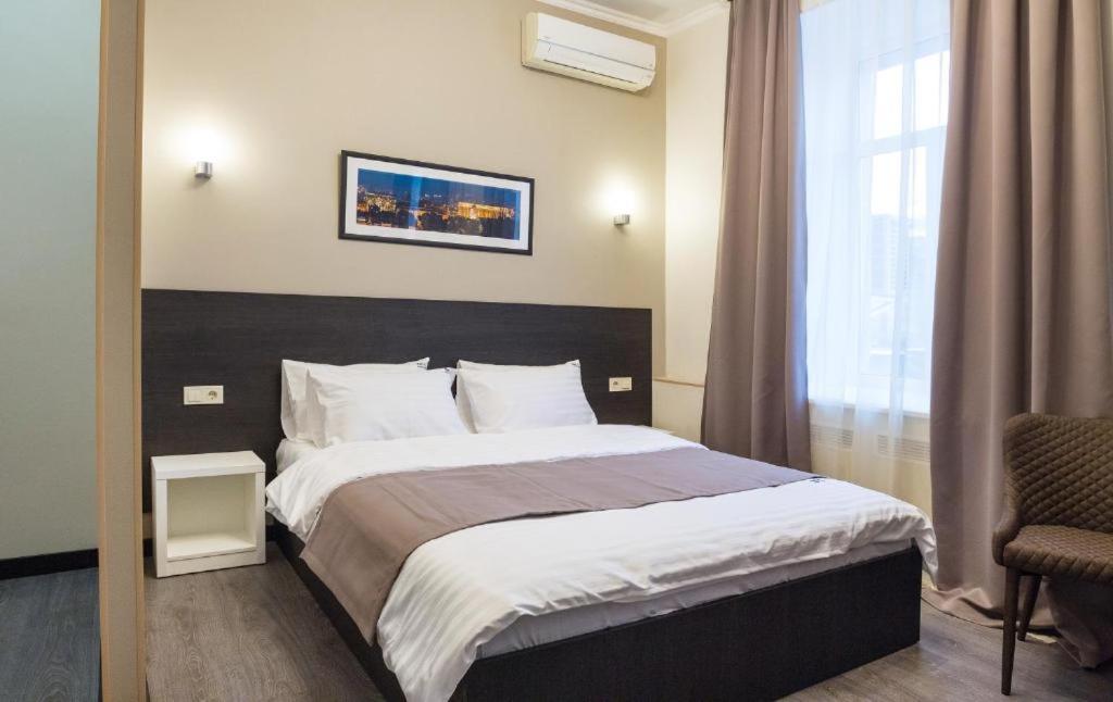 Khreshchatyk Apart Hotel 911 Kyiv Exterior photo