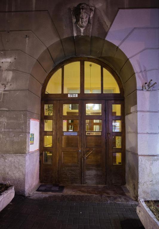 Khreshchatyk Apart Hotel 911 Kyiv Exterior photo